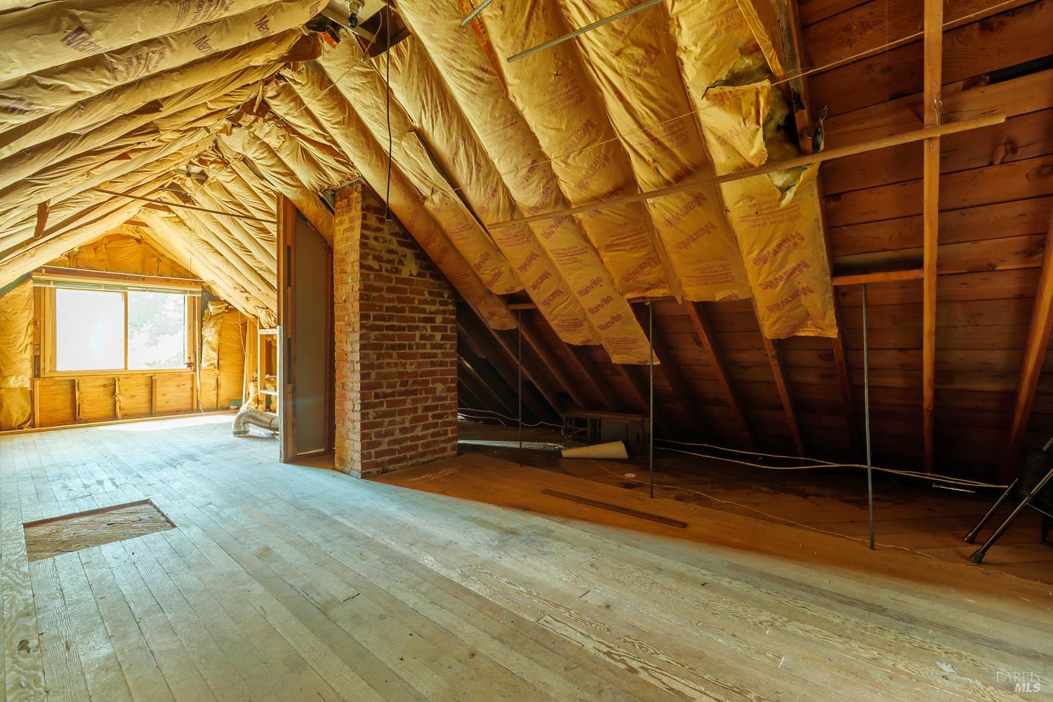 Detail Gallery Image 22 of 35 For 20 Shell Rd, Mill Valley,  CA 94941 - 3 Beds | 1/1 Baths