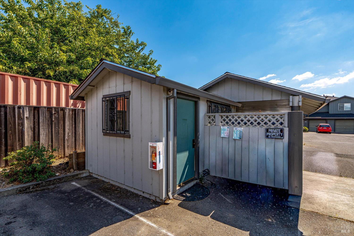 Detail Gallery Image 11 of 13 For 1014 1st St, Sonoma,  CA 95476 - – Beds | – Baths