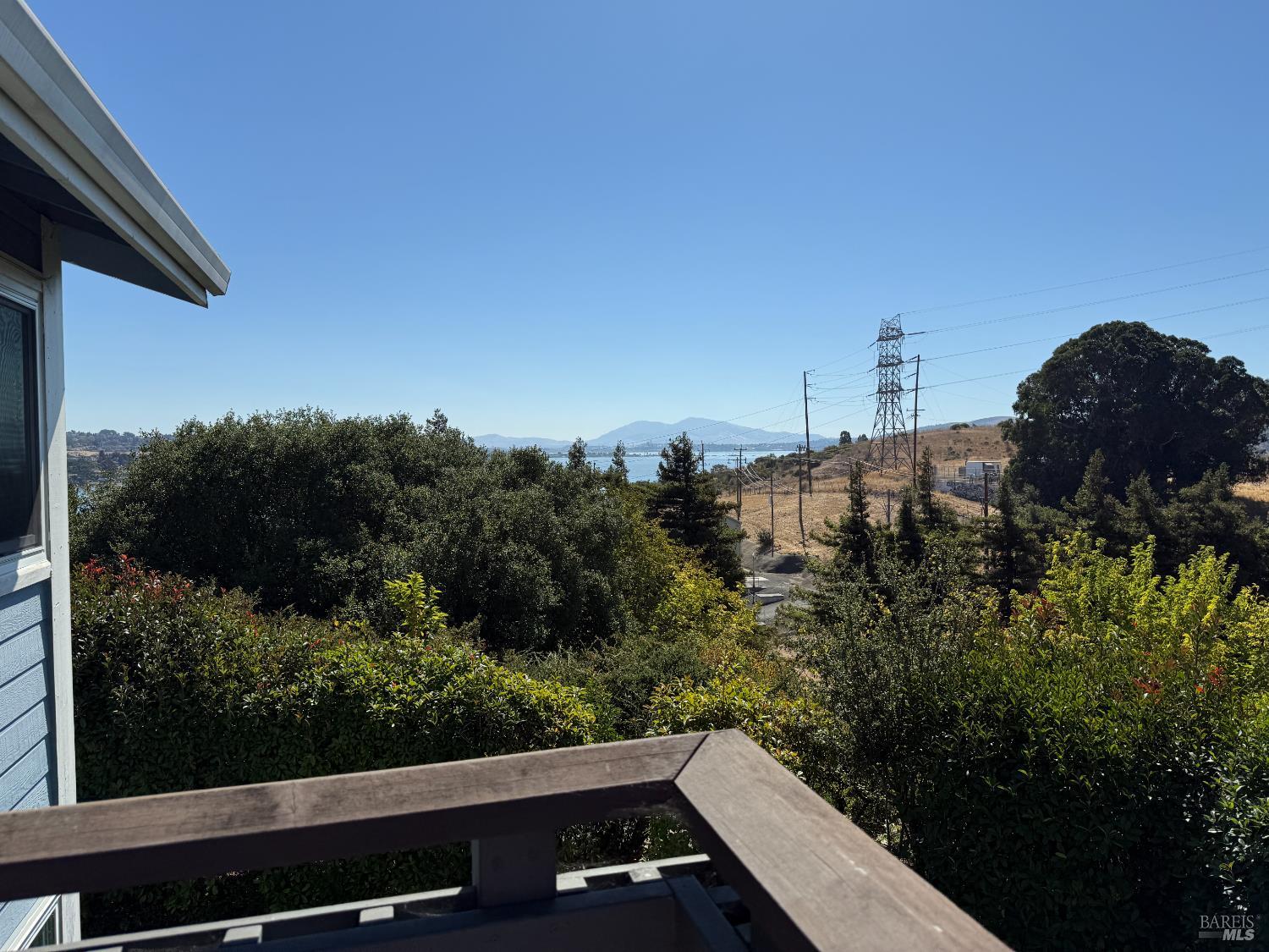 Detail Gallery Image 14 of 18 For 310 Spyglass Pkwy, Vallejo,  CA 94591 - 2 Beds | 2 Baths