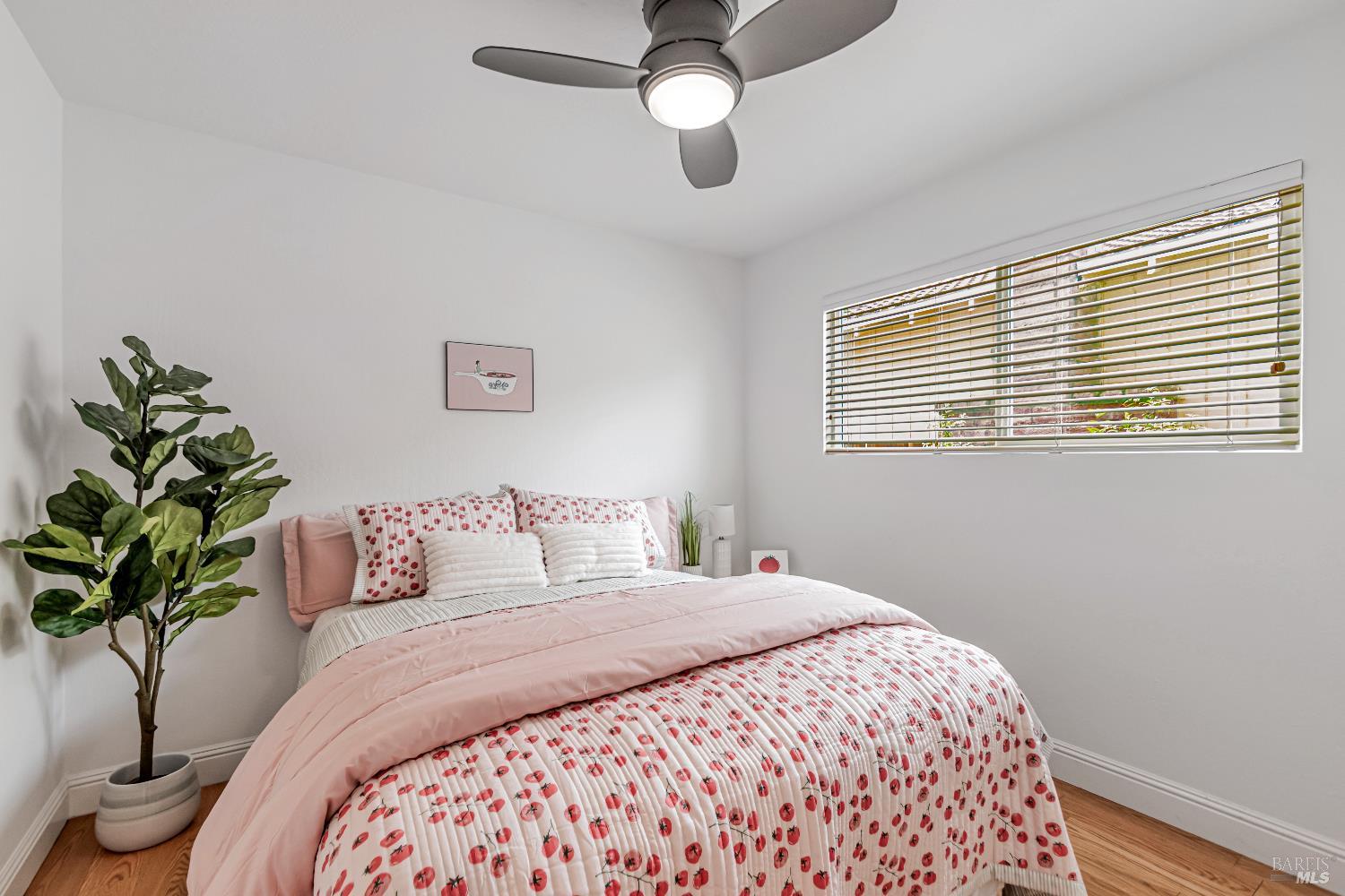 Detail Gallery Image 26 of 44 For 1748 Arroyo Sierra Ave, Santa Rosa,  CA 95405 - 3 Beds | 2 Baths