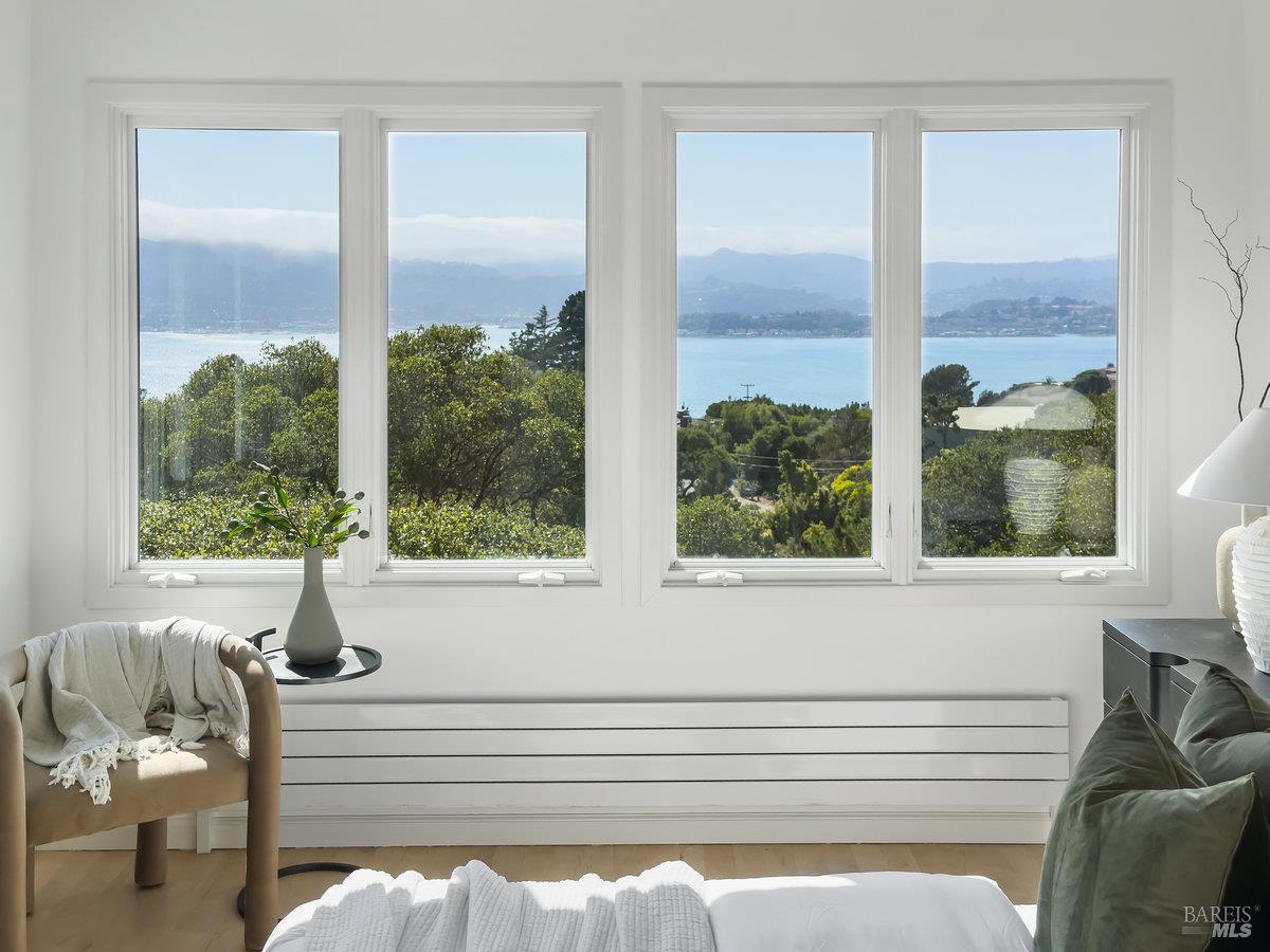 Detail Gallery Image 52 of 72 For 1 Tara View Rd, Belvedere Tiburon,  CA 94920 - 8 Beds | 4/1 Baths