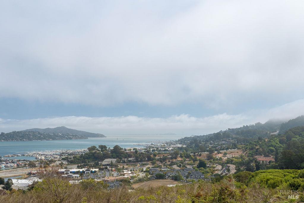 Detail Gallery Image 28 of 52 For 406 Donahue St, Sausalito,  CA 94965 - 2 Beds | 2 Baths