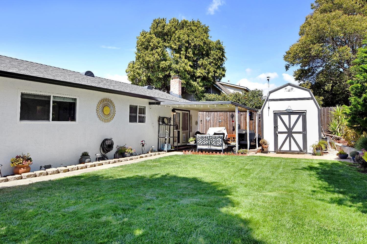 Detail Gallery Image 12 of 16 For 2734 Laurel Dr, Fairfield,  CA 94533 - 3 Beds | 1 Baths