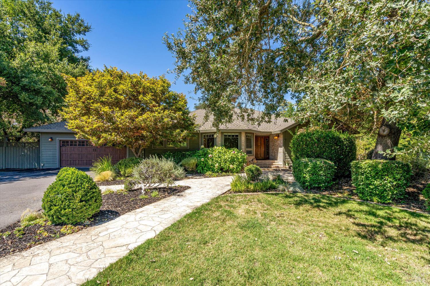 Detail Gallery Image 37 of 49 For 1549 E Napa St, Sonoma,  CA 95476 - 3 Beds | 2 Baths