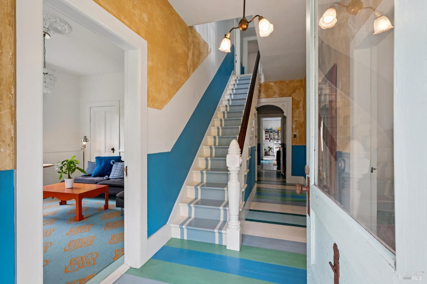 Detail Gallery Image 12 of 68 For 23 Brighton Ave, Bolinas,  CA 94924 - 9 Beds | 2/1 Baths