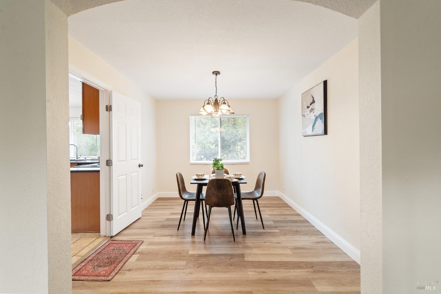 Detail Gallery Image 13 of 41 For 201 Tamalpais Dr, Vallejo,  CA 94589 - 4 Beds | 2/1 Baths