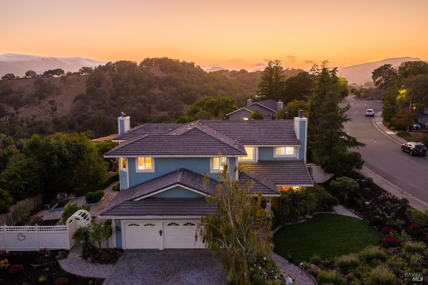 Detail Gallery Image 72 of 76 For 16 Fontana Ct, Novato,  CA 94945 - 5 Beds | 3/1 Baths