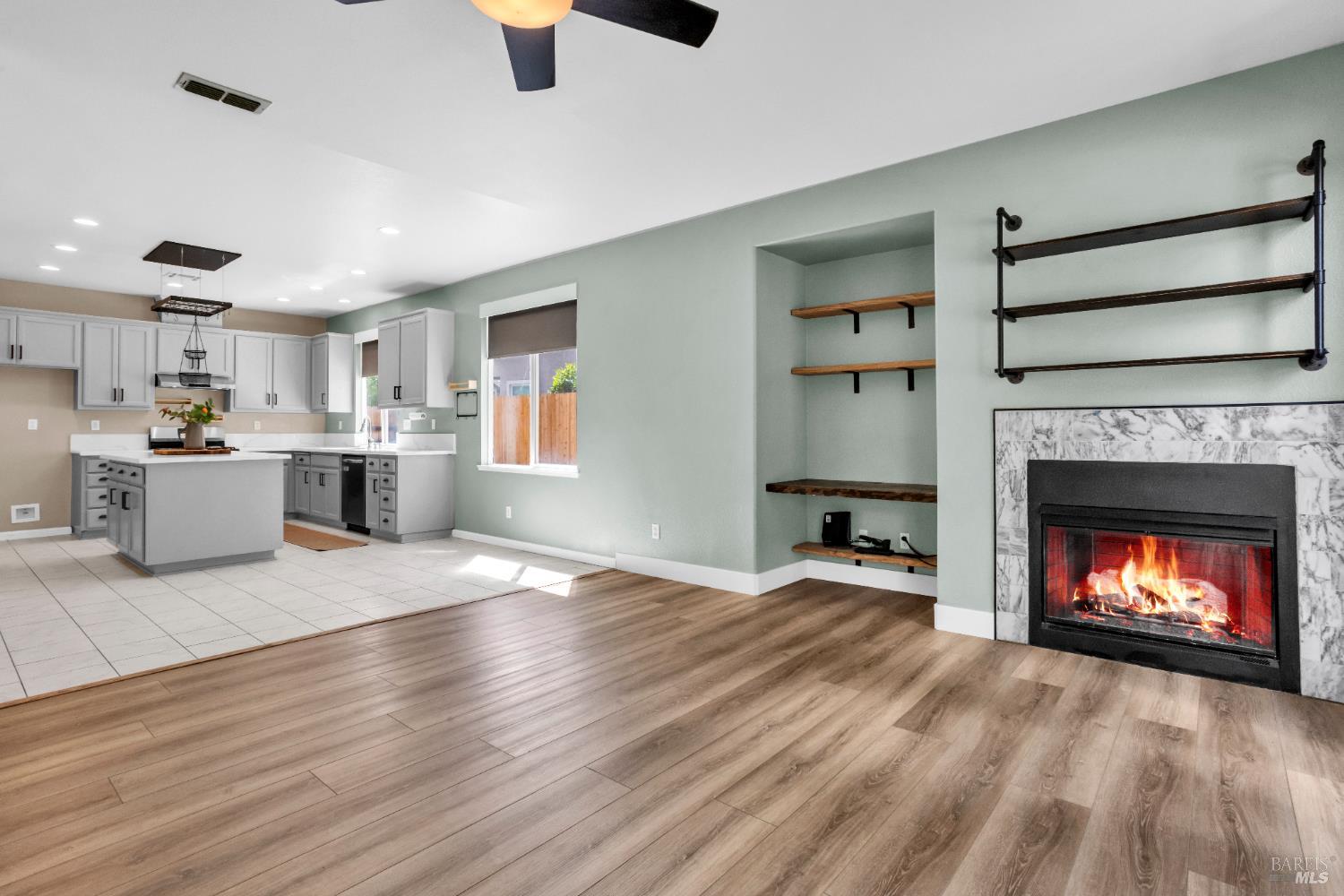Detail Gallery Image 24 of 44 For 2040 Mariposa Dr, Dixon,  CA 95620 - 4 Beds | 2/1 Baths