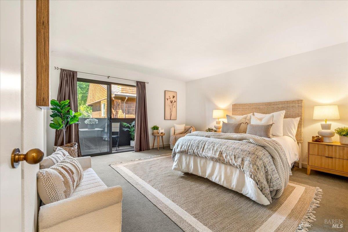 Detail Gallery Image 18 of 34 For 1 Freedom Ln, Petaluma,  CA 94952 - 2 Beds | 2/1 Baths