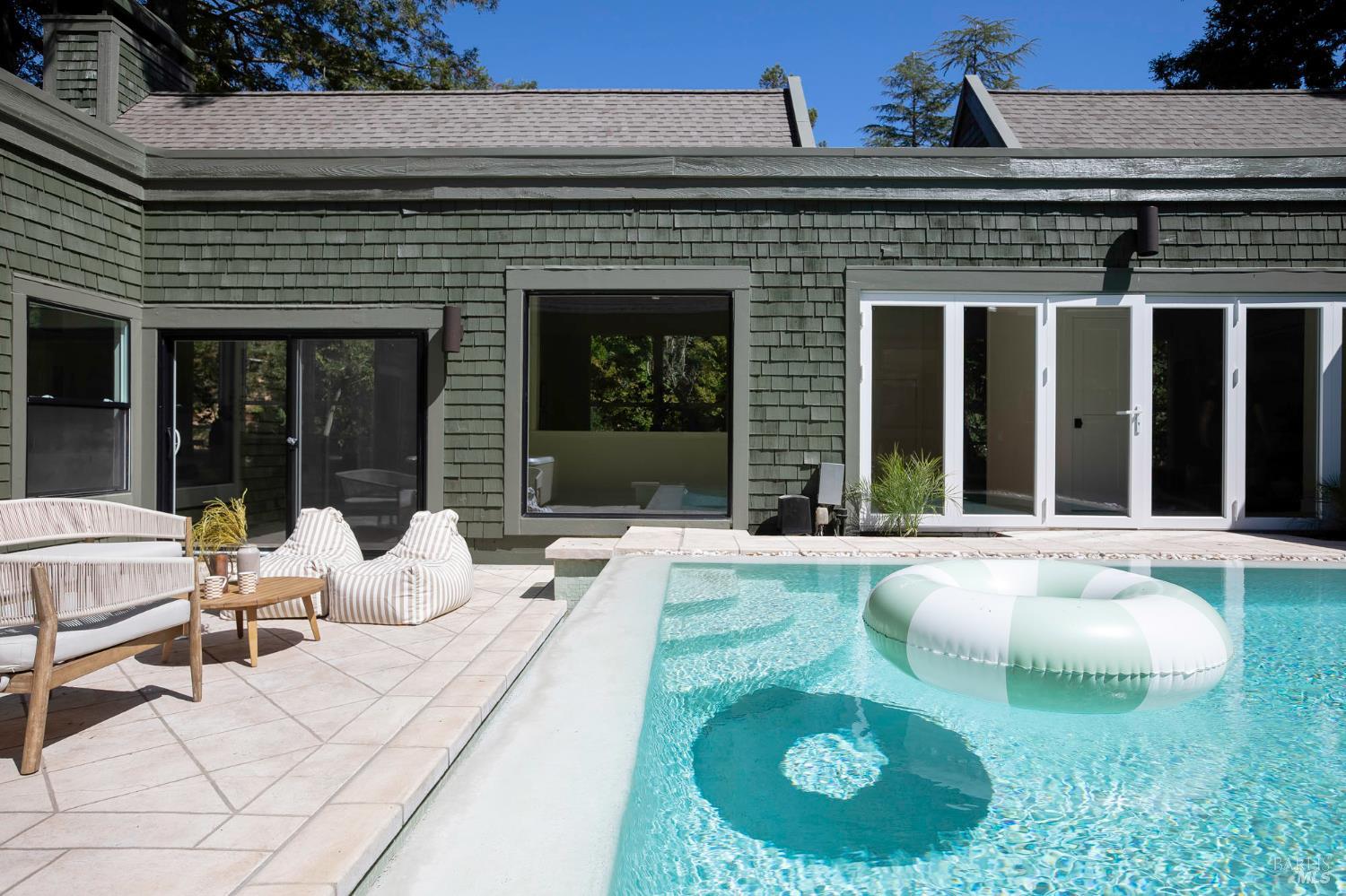 Detail Gallery Image 41 of 63 For 71 Pacheco Creek Dr, Novato,  CA 94949 - 4 Beds | 3/1 Baths