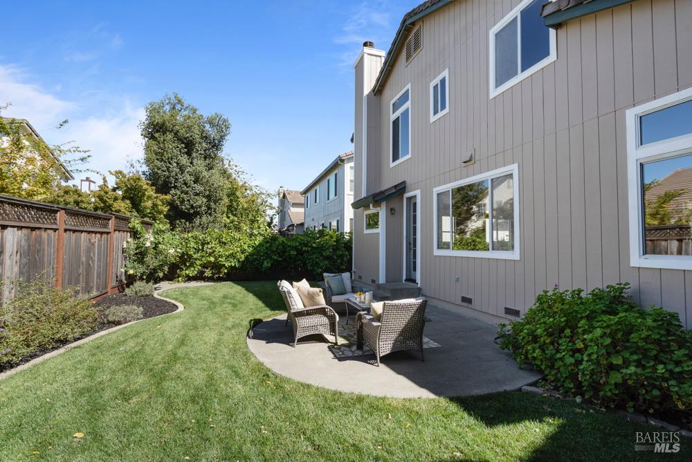 Detail Gallery Image 35 of 39 For 8011 Mammoth Dr, Rohnert Park,  CA 94928 - 3 Beds | 2/1 Baths