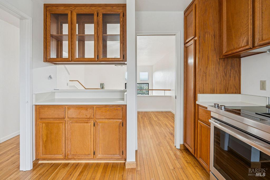 Detail Gallery Image 5 of 52 For 406 Donahue St, Sausalito,  CA 94965 - 2 Beds | 2 Baths