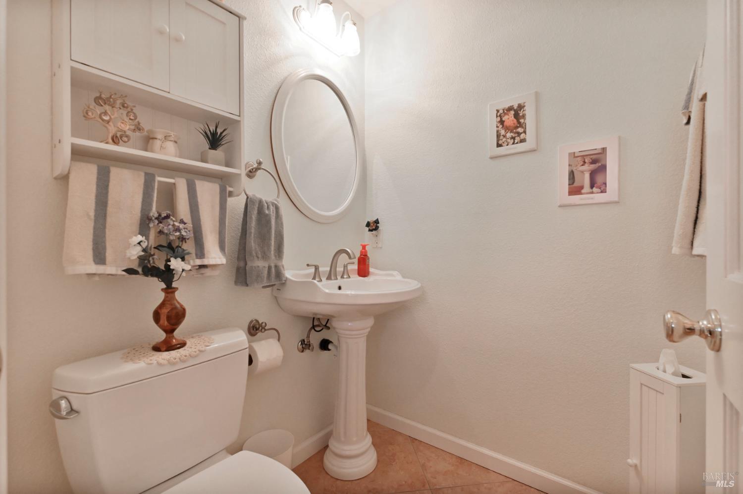 Detail Gallery Image 12 of 32 For 818 Thereza Way, Rio Vista,  CA 94571 - 4 Beds | 2/1 Baths