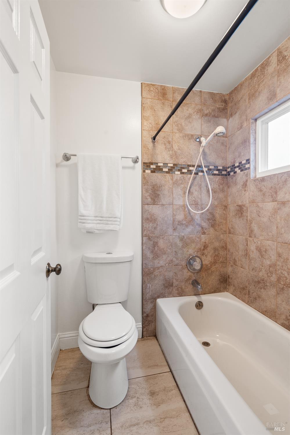 Detail Gallery Image 29 of 41 For 201 Tamalpais Dr, Vallejo,  CA 94589 - 4 Beds | 2/1 Baths