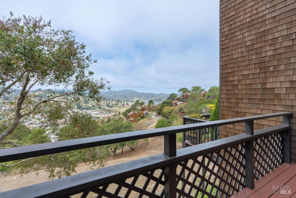 Detail Gallery Image 48 of 52 For 406 Donahue St, Sausalito,  CA 94965 - 2 Beds | 2 Baths