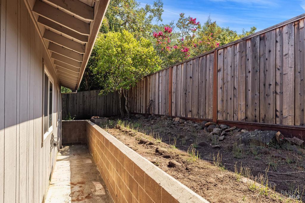 Detail Gallery Image 54 of 74 For 2321 Sunrise Ave, Santa Rosa,  CA 95409 - 3 Beds | 2 Baths