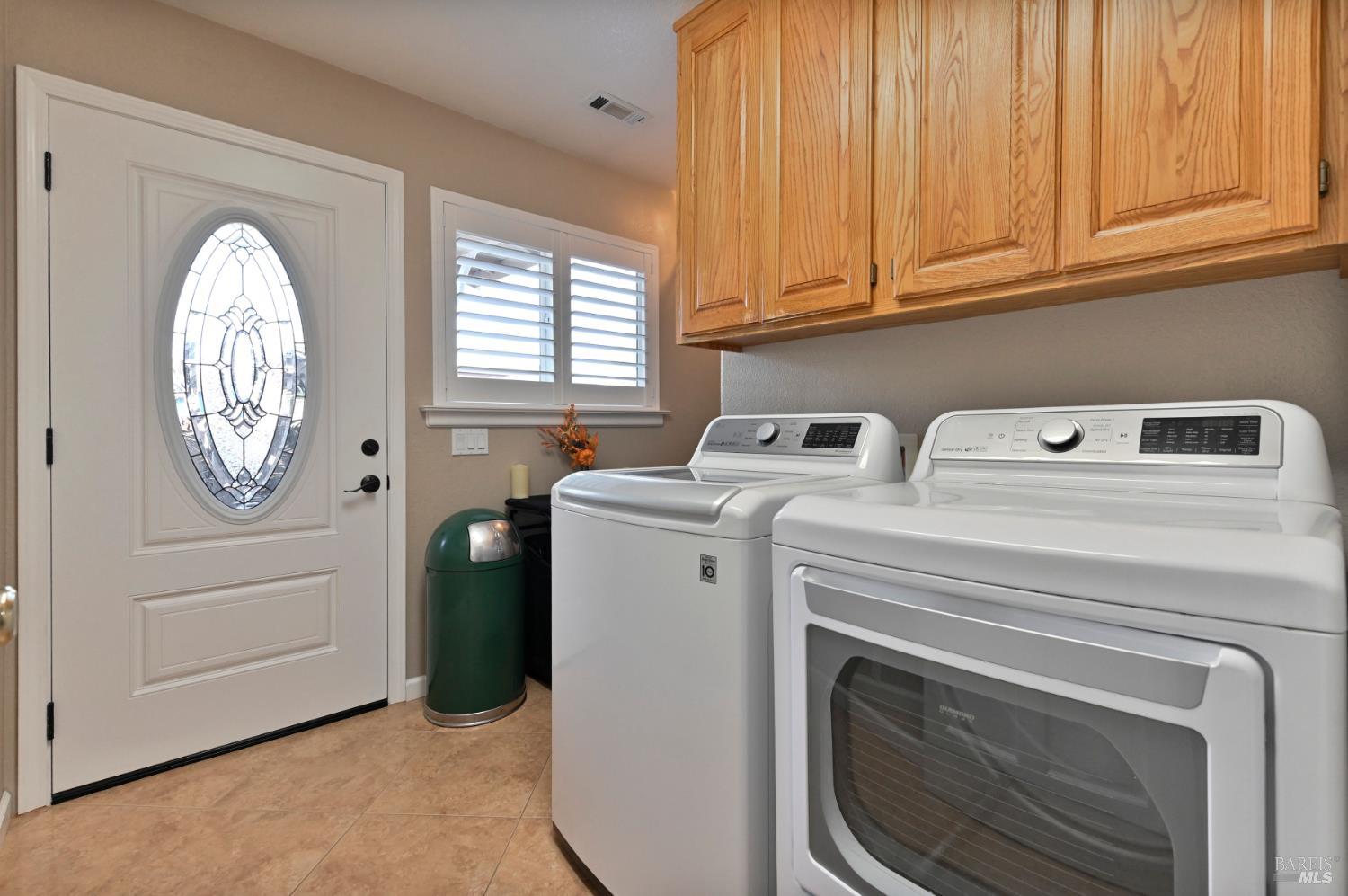 Detail Gallery Image 11 of 32 For 818 Thereza Way, Rio Vista,  CA 94571 - 4 Beds | 2/1 Baths