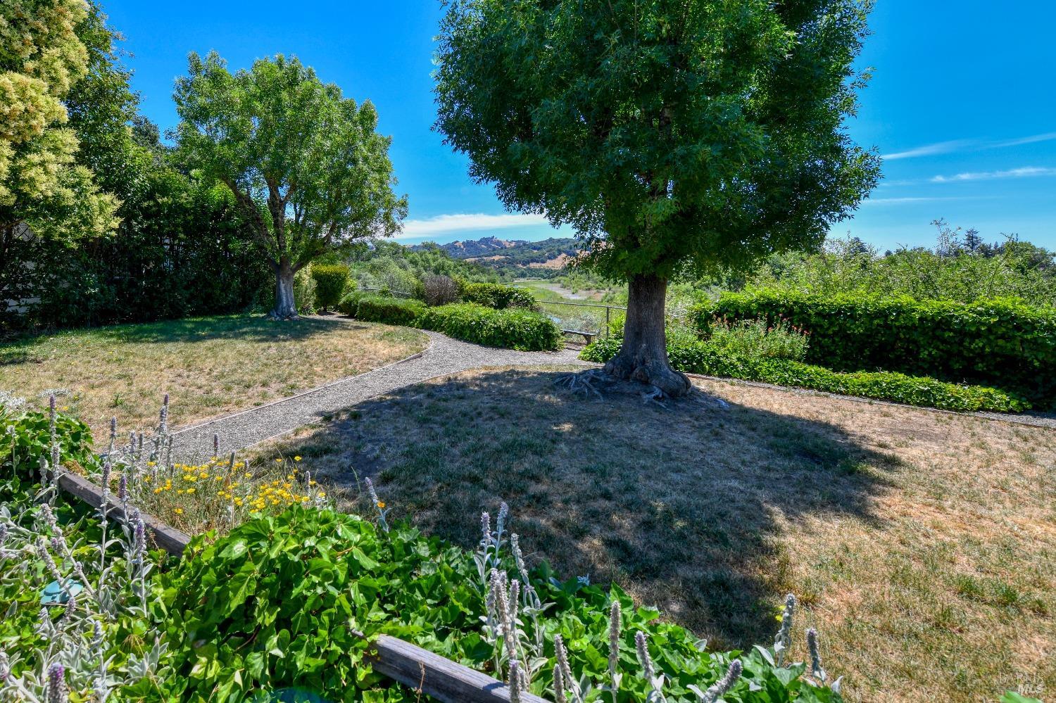 Detail Gallery Image 20 of 24 For 541 Mason St 8, Healdsburg,  CA 95448 - 2 Beds | 2 Baths