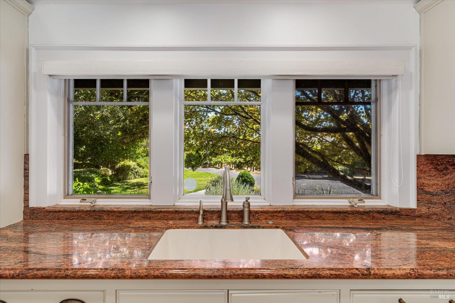 Detail Gallery Image 17 of 49 For 1549 E Napa St, Sonoma,  CA 95476 - 3 Beds | 2 Baths