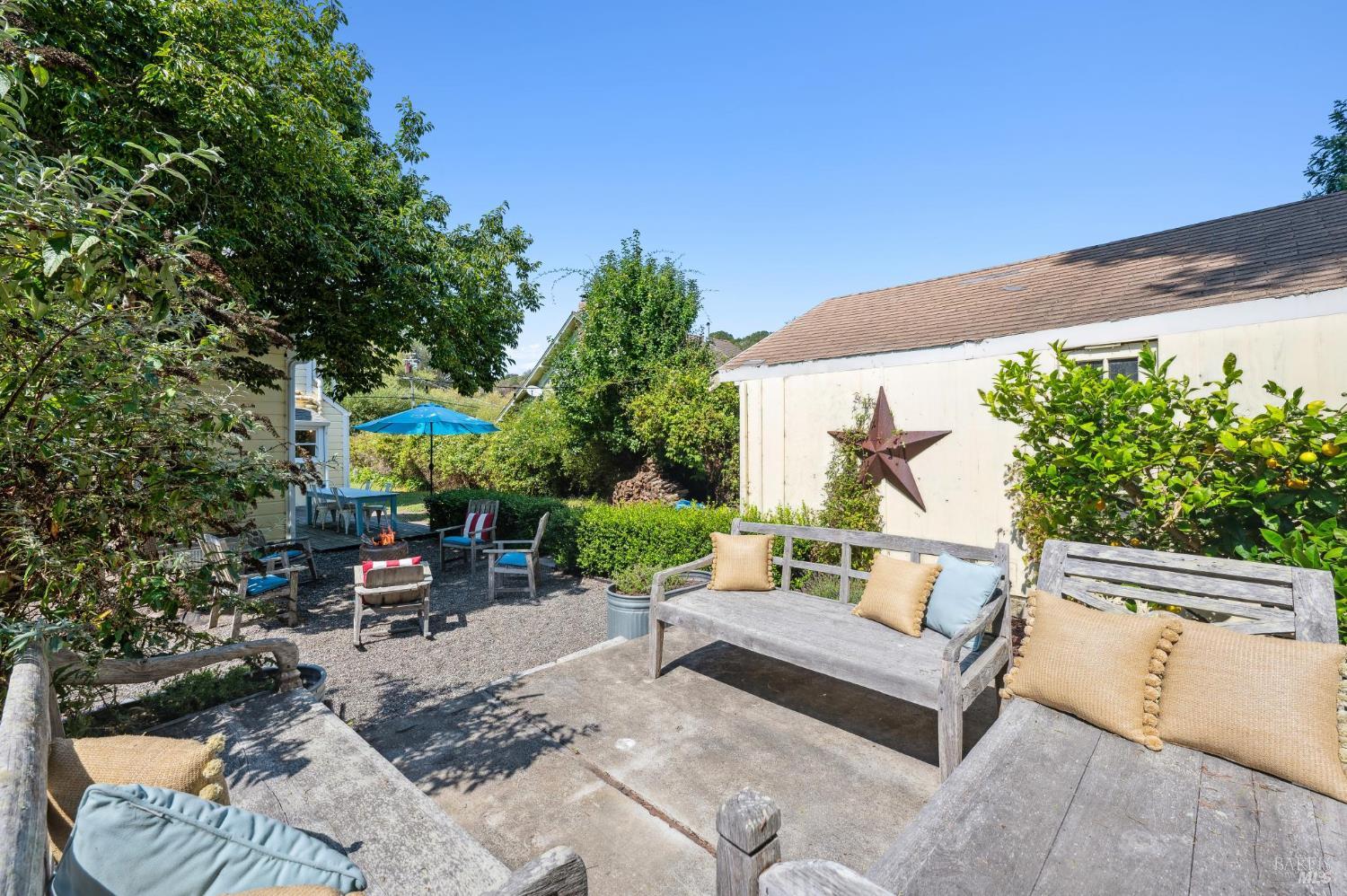 Detail Gallery Image 64 of 68 For 23 Brighton Ave, Bolinas,  CA 94924 - 9 Beds | 2/1 Baths