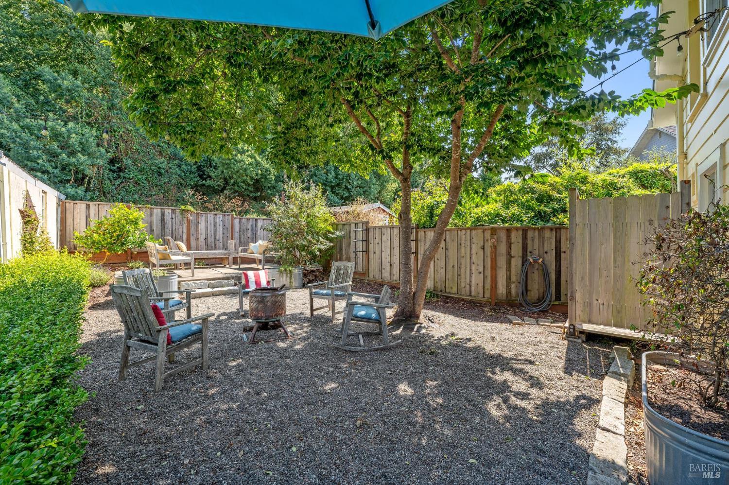Detail Gallery Image 51 of 68 For 23 Brighton Ave, Bolinas,  CA 94924 - 9 Beds | 2/1 Baths