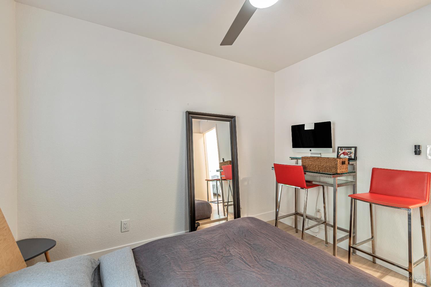 Detail Gallery Image 33 of 40 For 17383 Hwy 116 Unkn, Guerneville,  CA 95446 - 3 Beds | 1 Baths