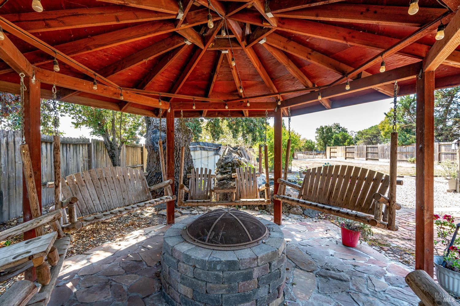 Detail Gallery Image 45 of 92 For 524 Mountain View Ave, Santa Rosa,  CA 95407 - 2 Beds | 2 Baths