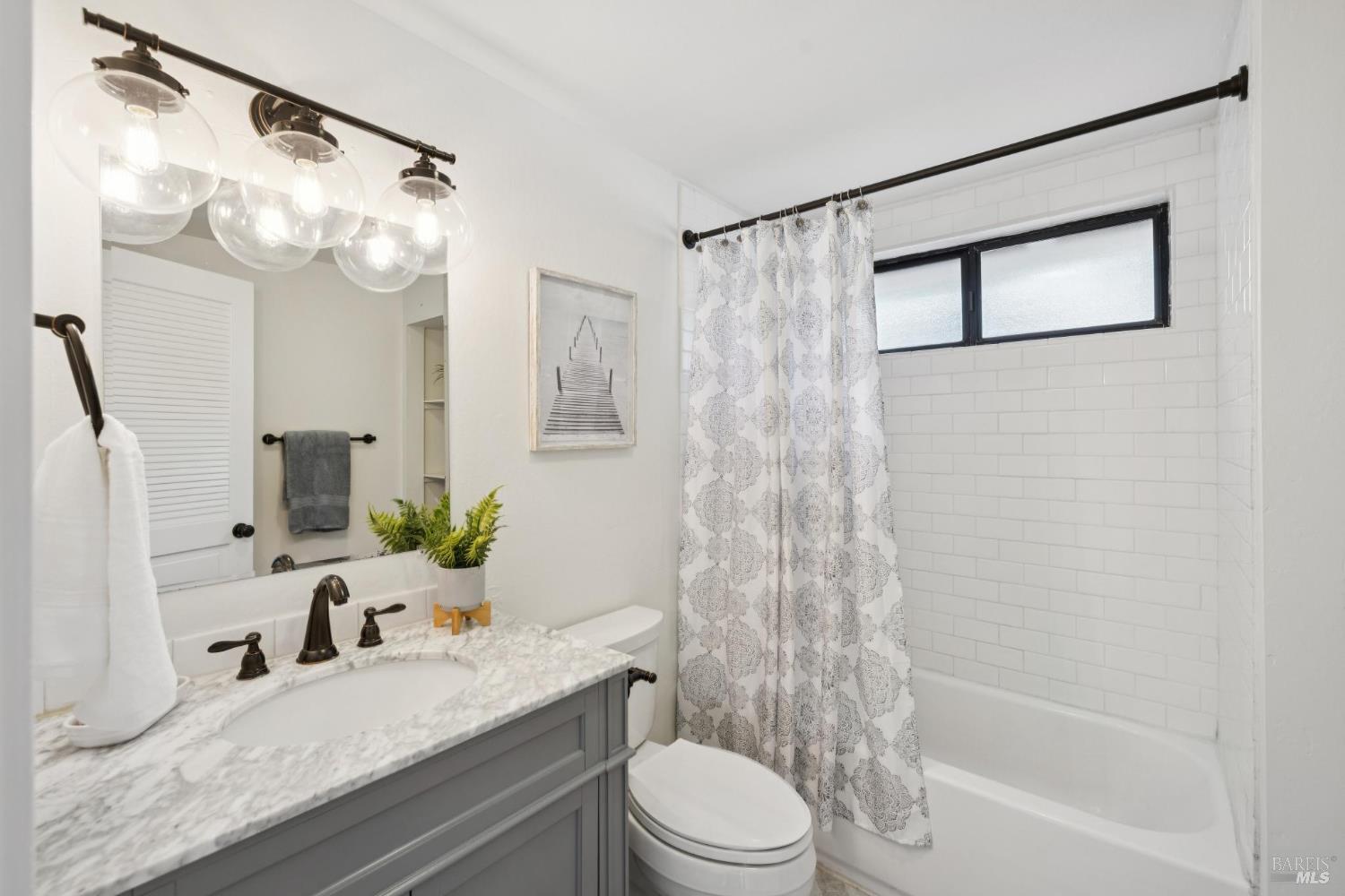 Detail Gallery Image 32 of 62 For 5611 Blank Rd, Sebastopol,  CA 95472 - 3 Beds | 2 Baths
