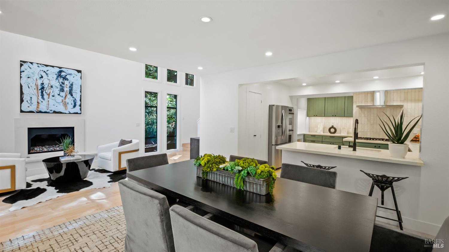 Detail Gallery Image 7 of 52 For 580 Ralston Ave, Mill Valley,  CA 94941 - 4 Beds | 3 Baths
