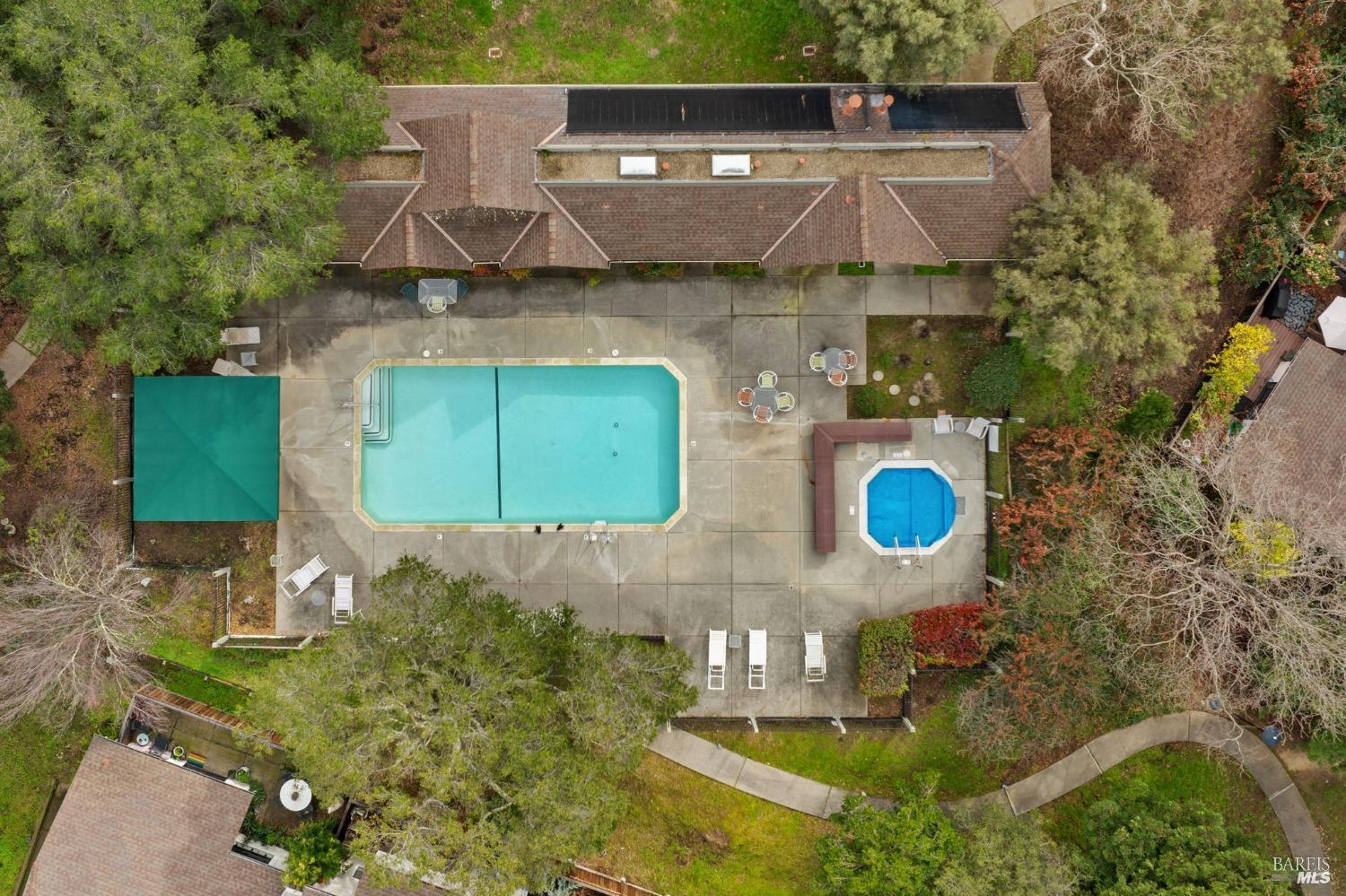 Detail Gallery Image 30 of 37 For 9 Village Ct, San Rafael,  CA 94903 - 3 Beds | 2/1 Baths
