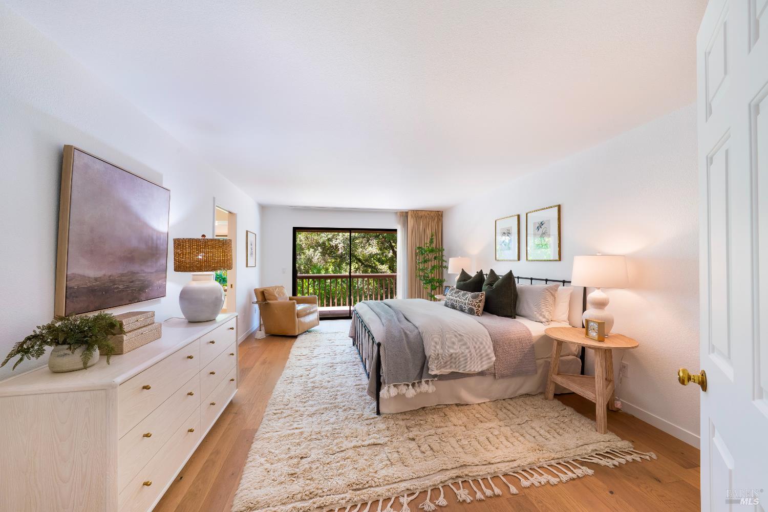 Detail Gallery Image 14 of 35 For 79 E Second St, Sonoma,  CA 95476 - 3 Beds | 2/1 Baths