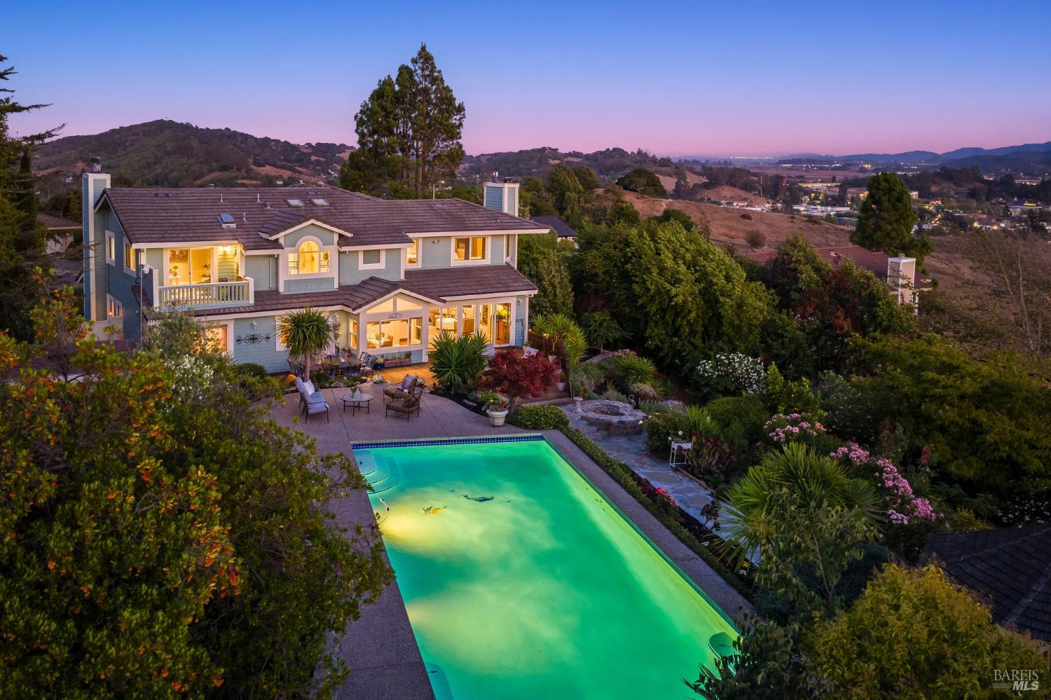 Detail Gallery Image 75 of 76 For 16 Fontana Ct, Novato,  CA 94945 - 5 Beds | 3/1 Baths