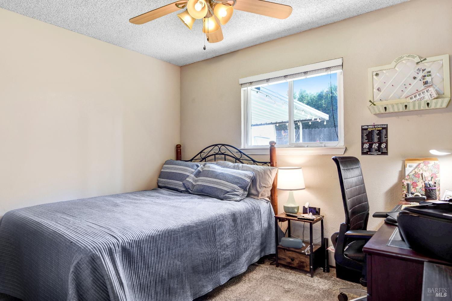 Detail Gallery Image 9 of 16 For 2734 Laurel Dr, Fairfield,  CA 94533 - 3 Beds | 1 Baths