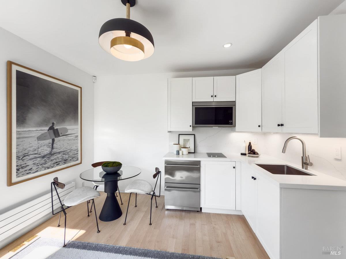 Detail Gallery Image 60 of 72 For 1 Tara View Rd, Belvedere Tiburon,  CA 94920 - 8 Beds | 4/1 Baths