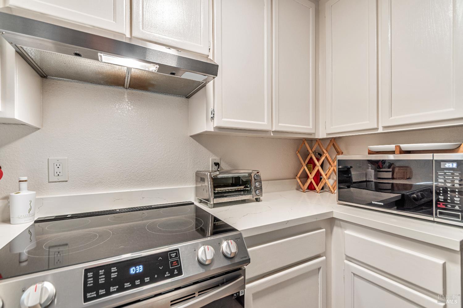 Detail Gallery Image 19 of 40 For 17383 Hwy 116 Unkn, Guerneville,  CA 95446 - 3 Beds | 1 Baths