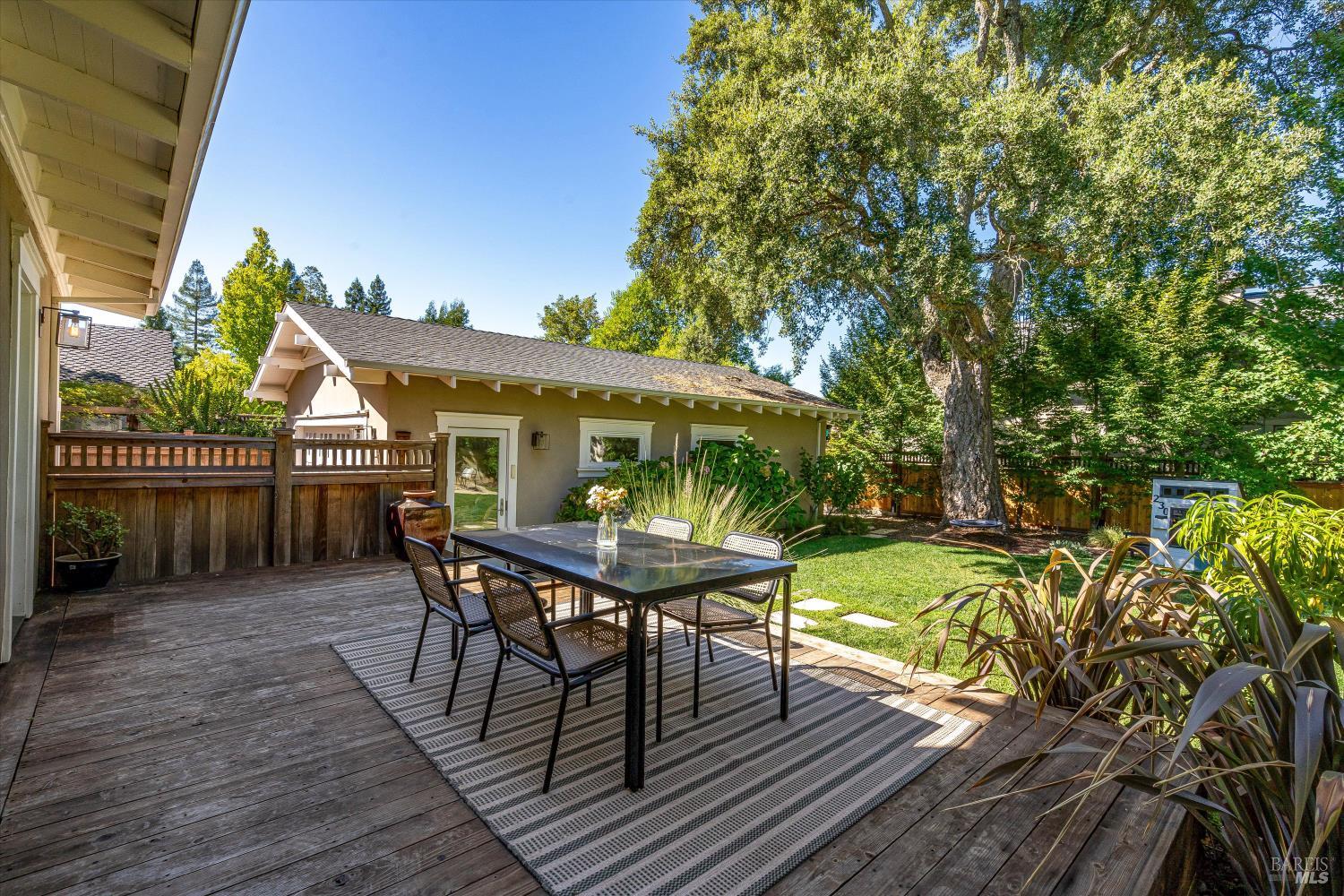Detail Gallery Image 33 of 43 For 230 E Napa St, Sonoma,  CA 95476 - 3 Beds | 3/1 Baths