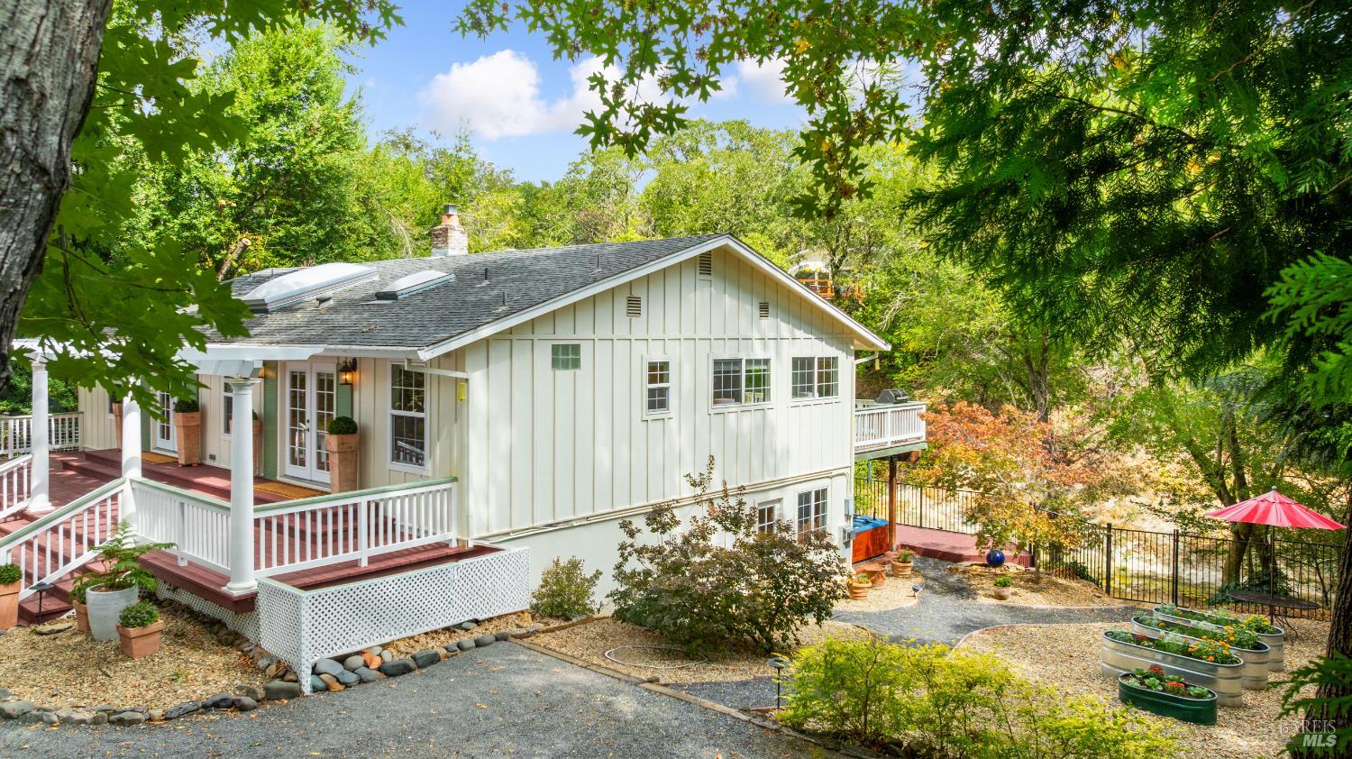 Detail Gallery Image 27 of 39 For 4300 Warm Springs Rd, Glen Ellen,  CA 95442 - 4 Beds | 2 Baths