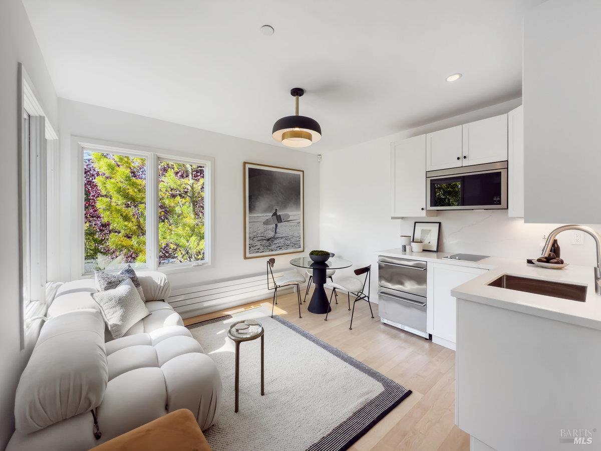 Detail Gallery Image 59 of 72 For 1 Tara View Rd, Belvedere Tiburon,  CA 94920 - 8 Beds | 4/1 Baths