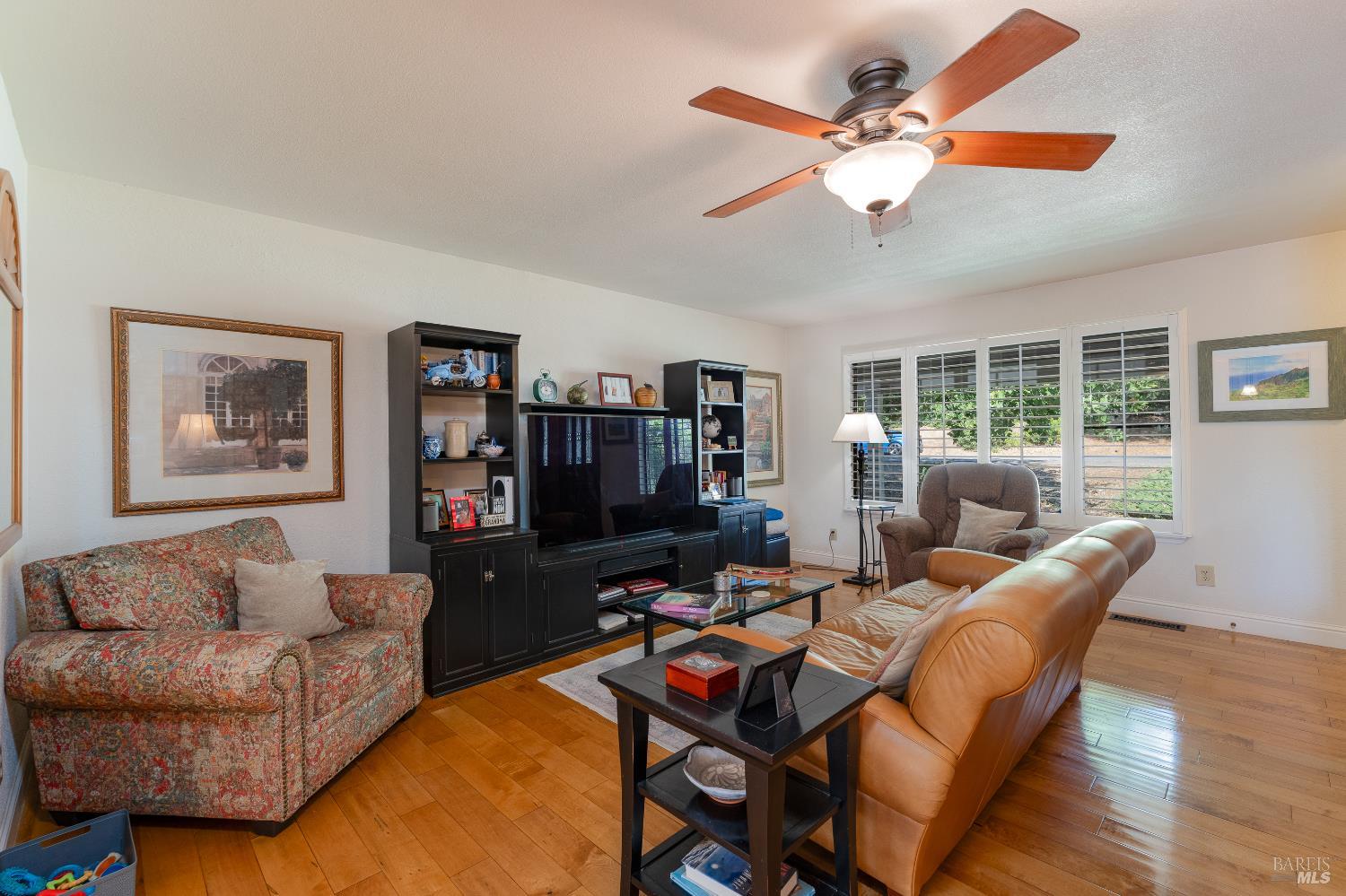 Detail Gallery Image 7 of 35 For 1381 El Dorado Rd, Ukiah,  CA 95482 - 3 Beds | 2 Baths