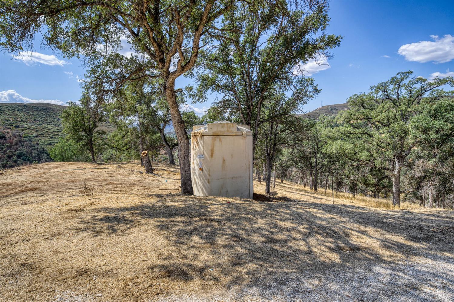 Detail Gallery Image 39 of 42 For 21710 E Highway 20 Hwy, Clearlake Oaks,  CA 95423 - 2 Beds | 1 Baths