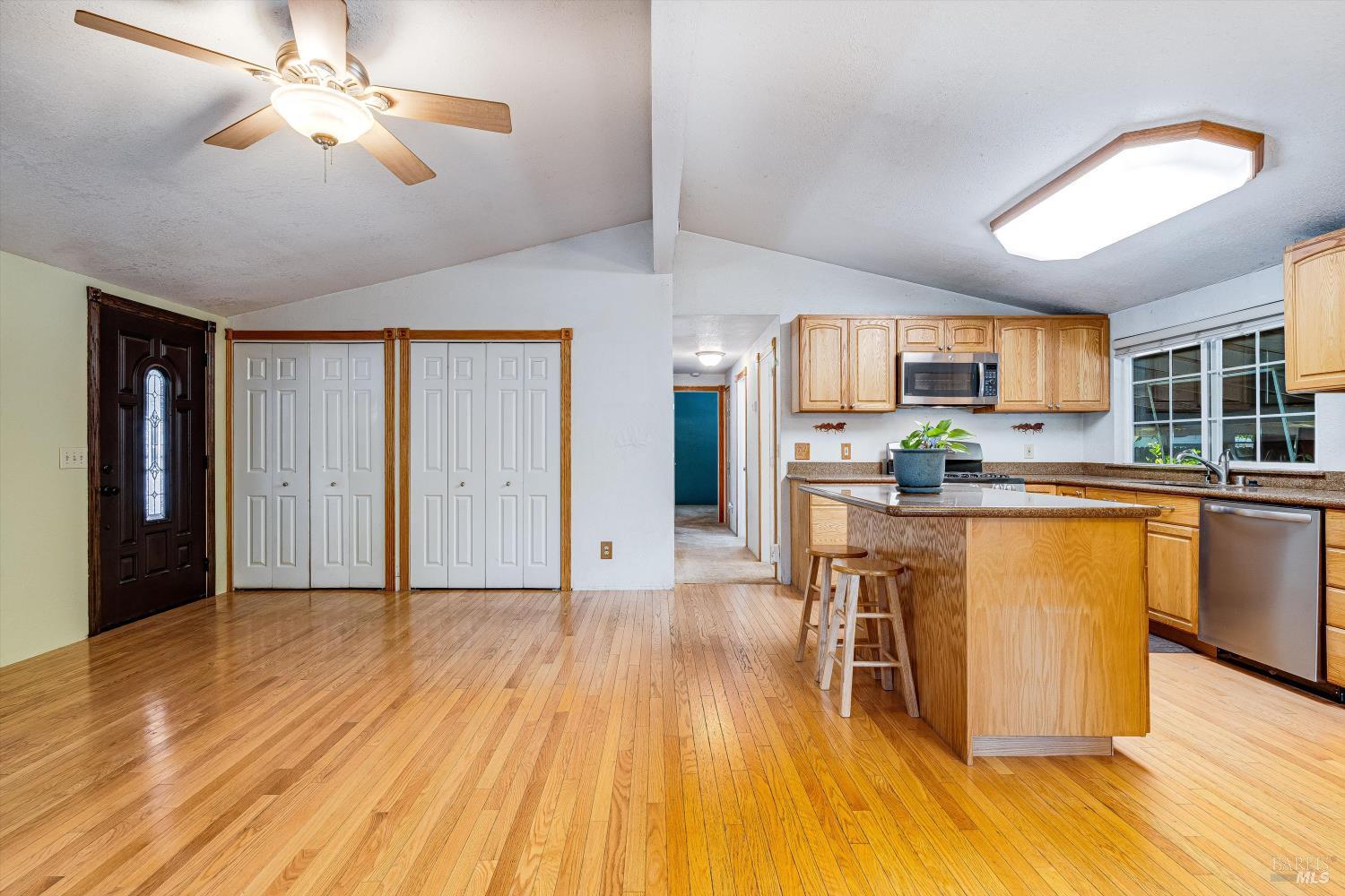 Detail Gallery Image 17 of 92 For 524 Mountain View Ave, Santa Rosa,  CA 95407 - 2 Beds | 2 Baths