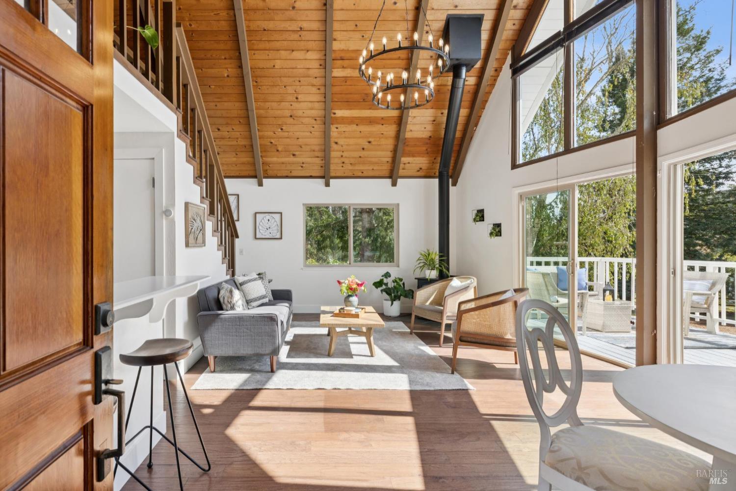 Detail Gallery Image 3 of 62 For 5611 Blank Rd, Sebastopol,  CA 95472 - 3 Beds | 2 Baths
