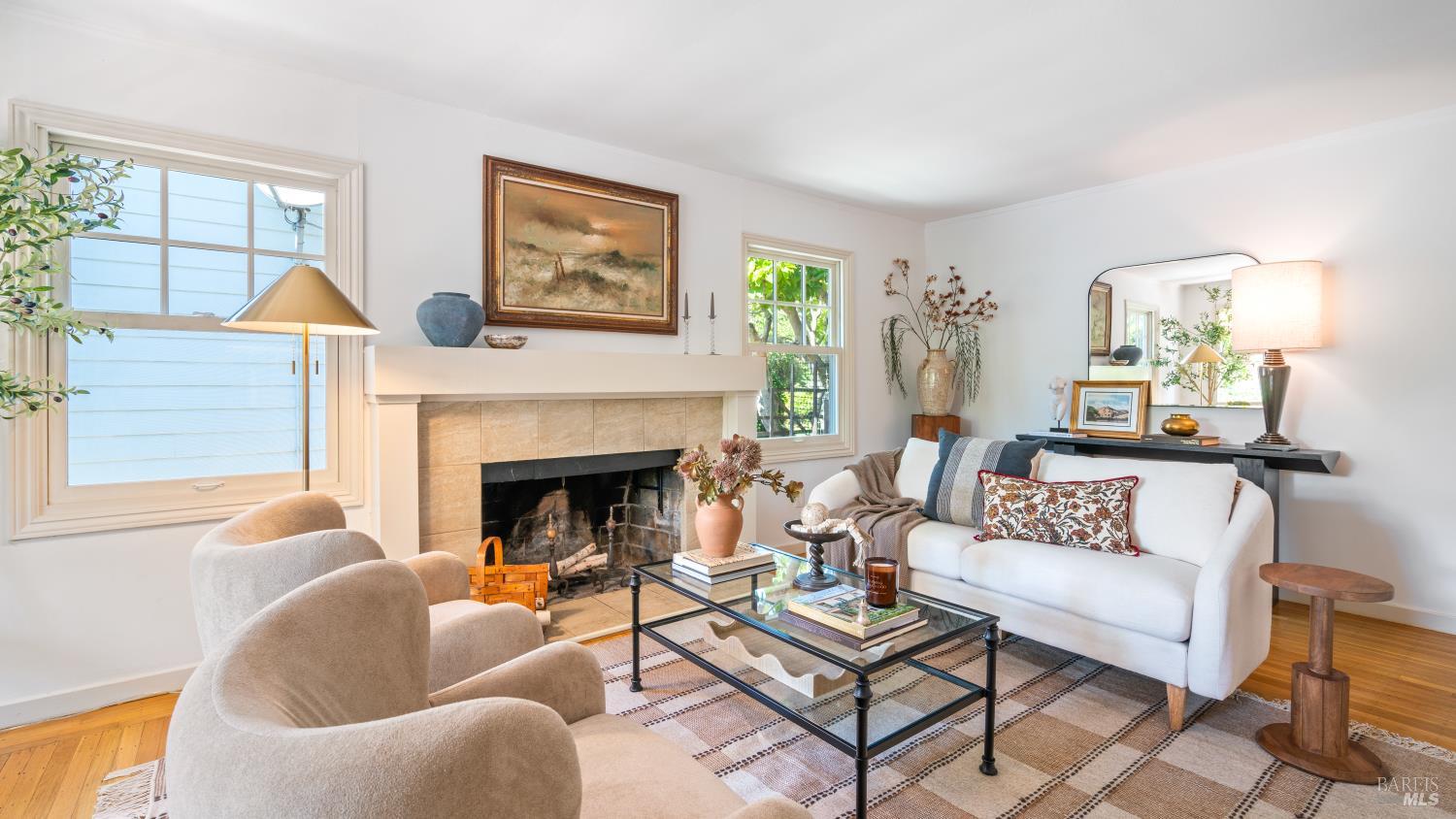 Detail Gallery Image 4 of 24 For 315 Sycamore Ave, Mill Valley,  CA 94941 - 3 Beds | 1 Baths
