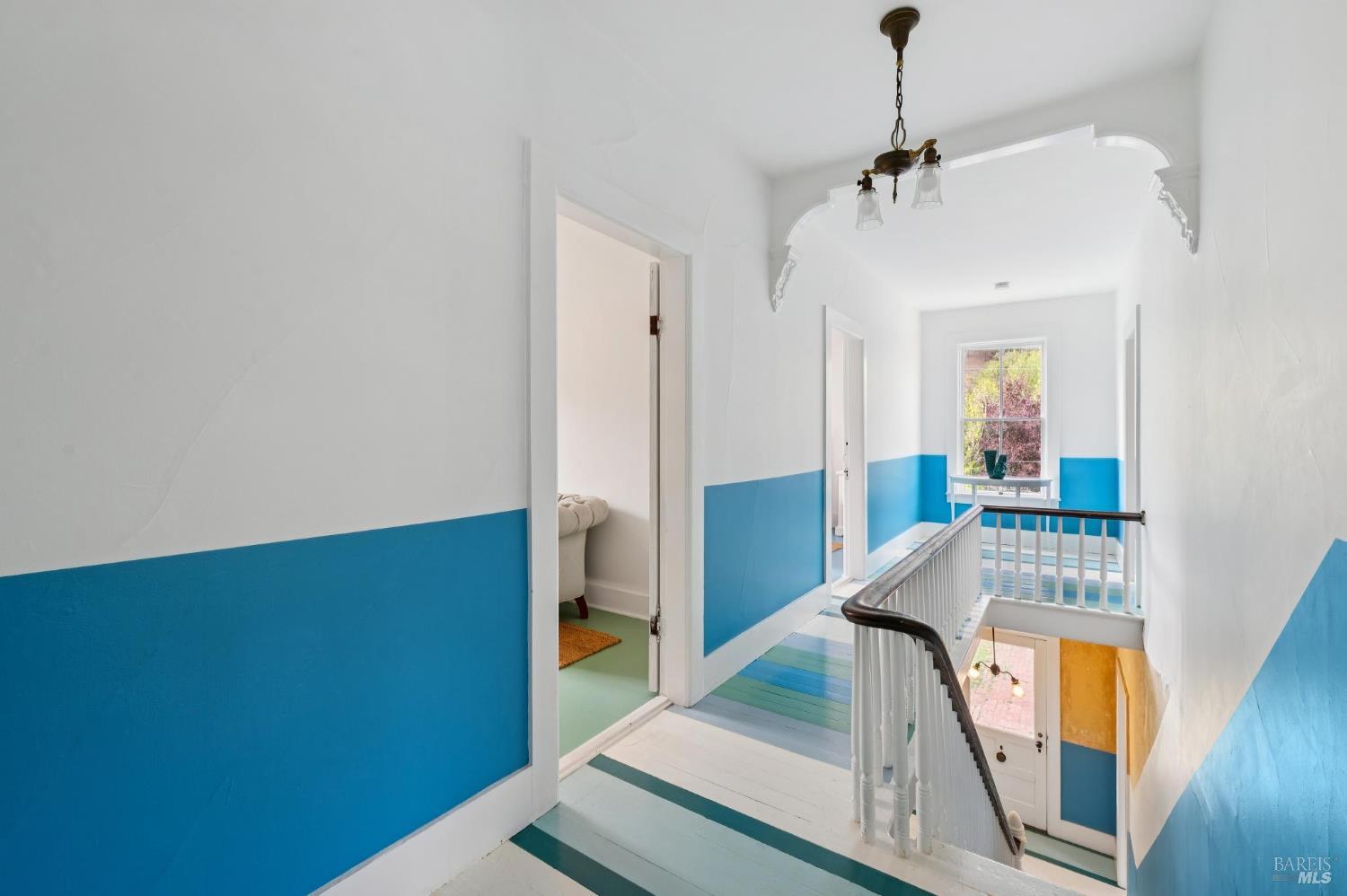 Detail Gallery Image 38 of 68 For 23 Brighton Ave, Bolinas,  CA 94924 - 9 Beds | 2/1 Baths