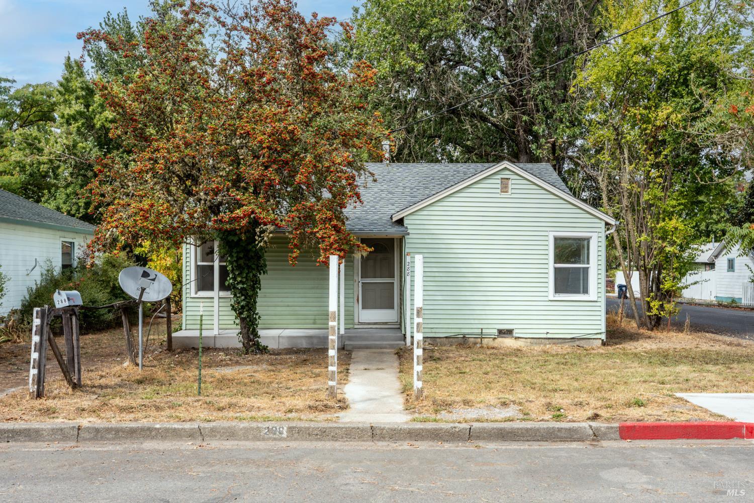 Detail Gallery Image 5 of 14 For 288 E San Francisco Ave, Willits,  CA 95490 - 2 Beds | 1 Baths