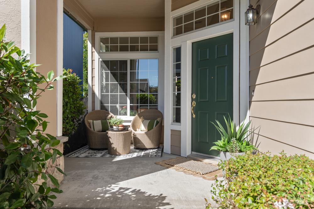 Detail Gallery Image 2 of 39 For 8011 Mammoth Dr, Rohnert Park,  CA 94928 - 3 Beds | 2/1 Baths