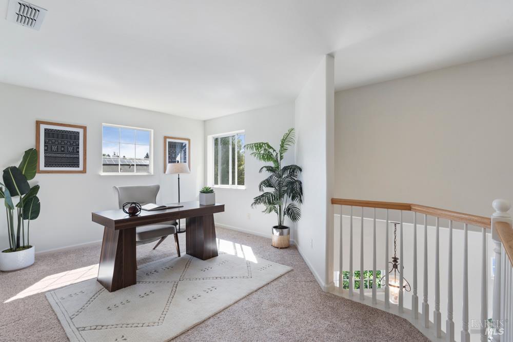 Detail Gallery Image 26 of 39 For 8011 Mammoth Dr, Rohnert Park,  CA 94928 - 3 Beds | 2/1 Baths