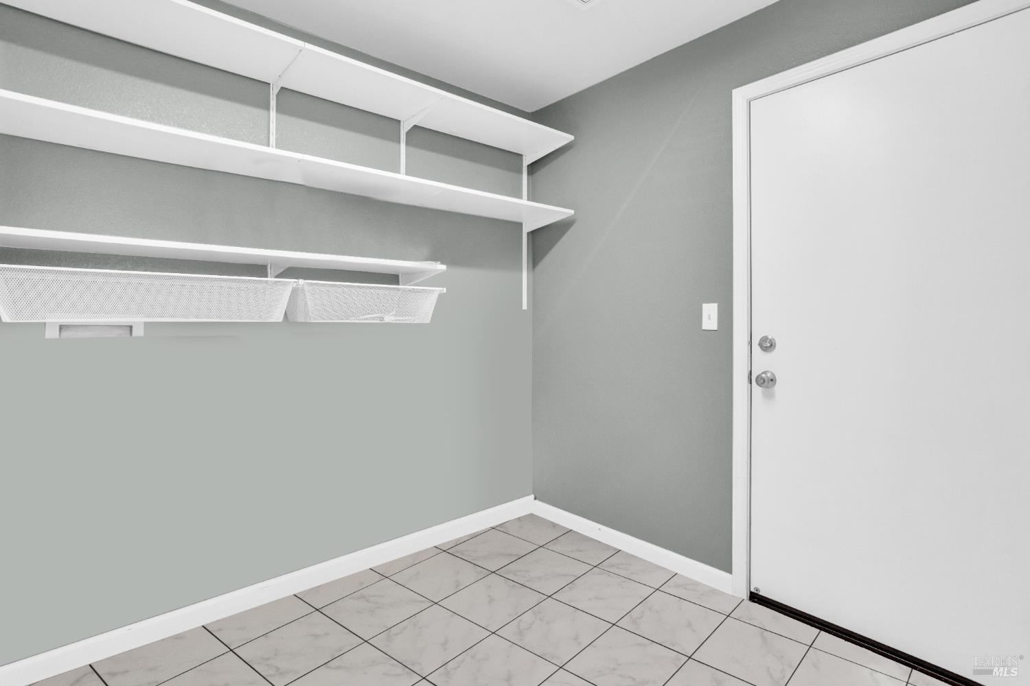 Detail Gallery Image 35 of 44 For 2040 Mariposa Dr, Dixon,  CA 95620 - 4 Beds | 2/1 Baths