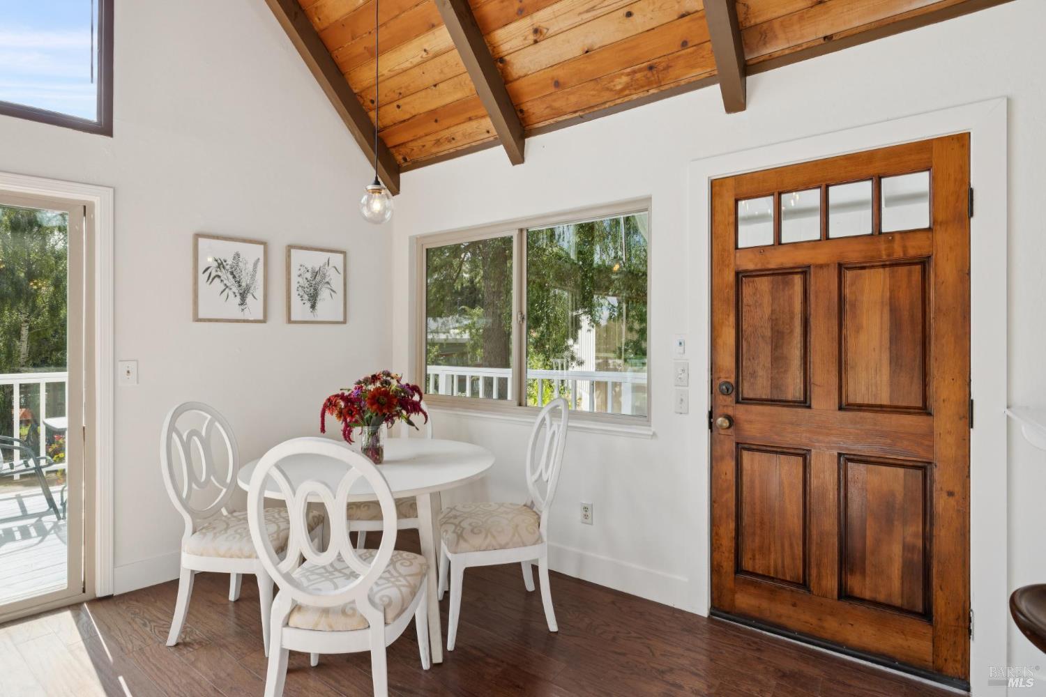 Detail Gallery Image 14 of 62 For 5611 Blank Rd, Sebastopol,  CA 95472 - 3 Beds | 2 Baths