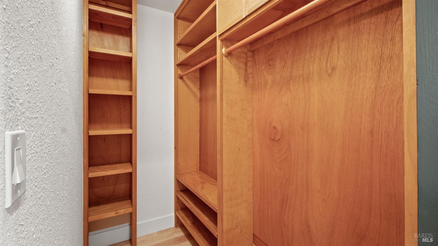 Detail Gallery Image 36 of 52 For 580 Ralston Ave, Mill Valley,  CA 94941 - 4 Beds | 3 Baths